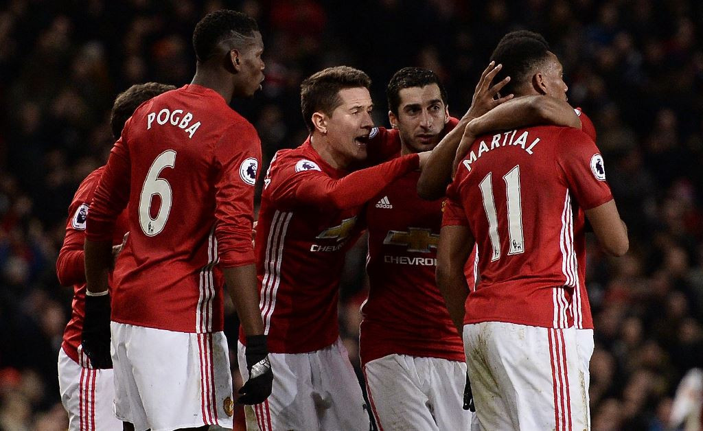 Para pemain Manchester United merayakan gol Anthony Martial ke gawang Stoke City (Foto: AFP/Oli Scarff)