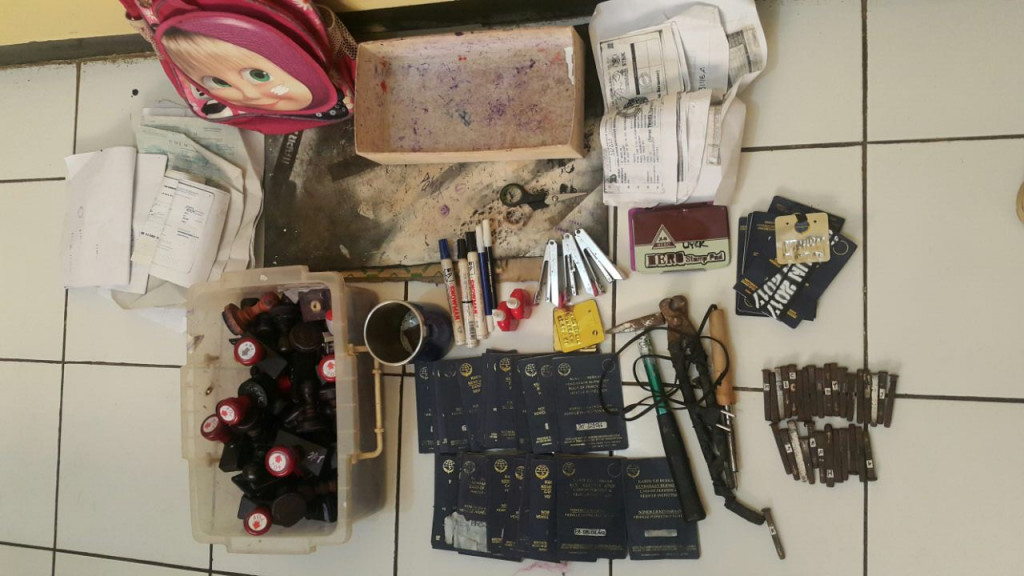 Barang bukti yang disita polisi dari tersangka WT. (Foto istimewa)