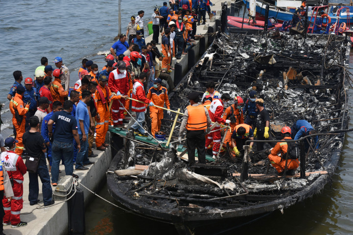 Kapal Wisatawan Terbakar di Muara Angke, 23 Tewas
