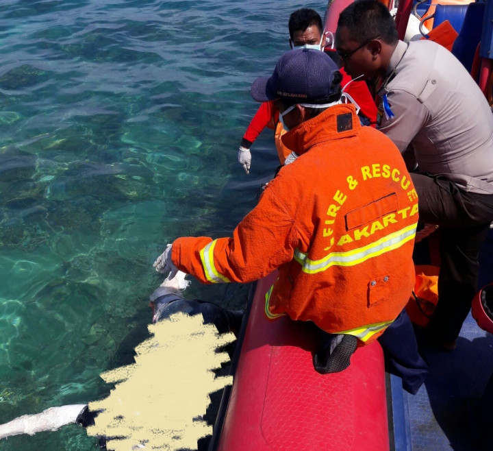 Satu Jenazah Diduga Korban KM Zahro Express Dibawa ke RS Polri