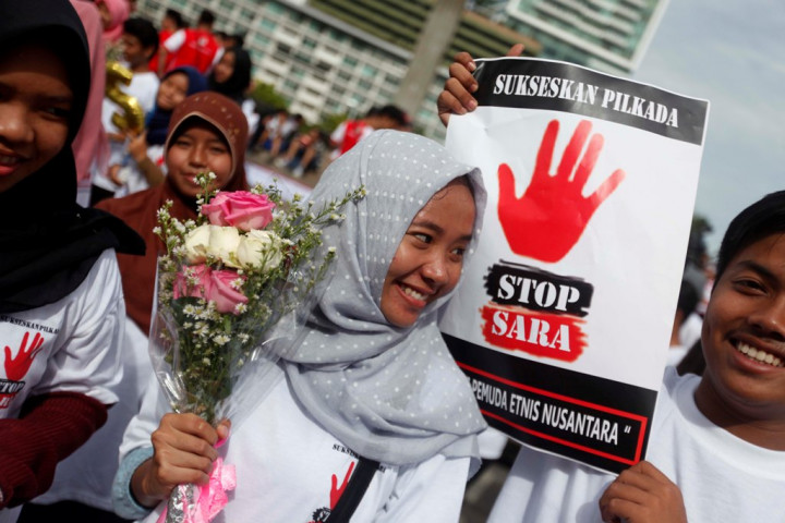 Kerikil SARA dalam Laju Demokrasi Indonesia
