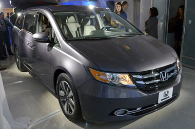 Pengait Jok Bermasalah, Honda <i>Recall</i> 600 Ribu Odyssey