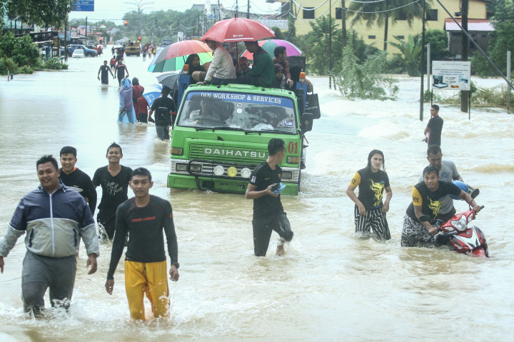 4 Hari Hujan Lebat, Pesisir Timur Malaysia Banjir