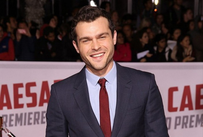 Alden Ehrenreich pemeran Han Solo muda (Foto: wenn)
