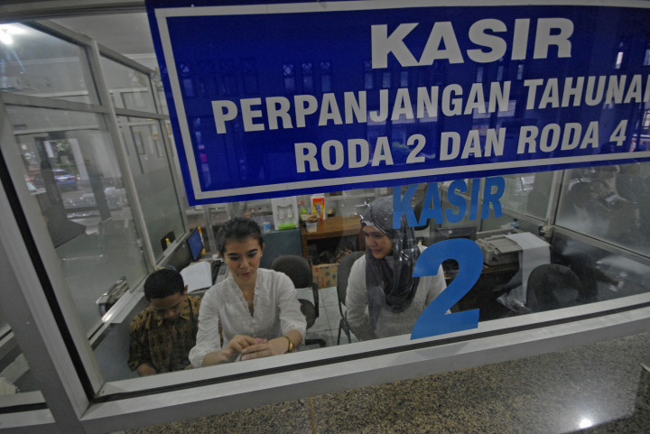 Warga Percepat Bayar Pajak Kendaraan, Hindari Kenaikan 3 Kali Lipat