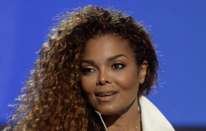 Janet Jackson Lahirkan Bayi Laki-laki pada Usia 50 Tahun
