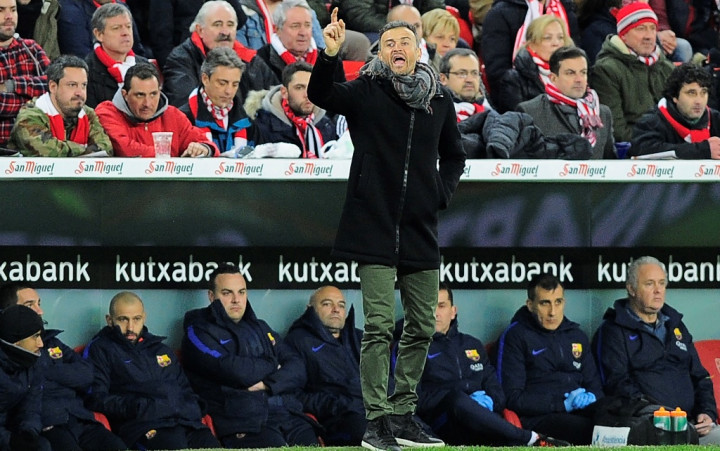 Enrique Optimistis Barcelona Masih Punya Kans Lolos