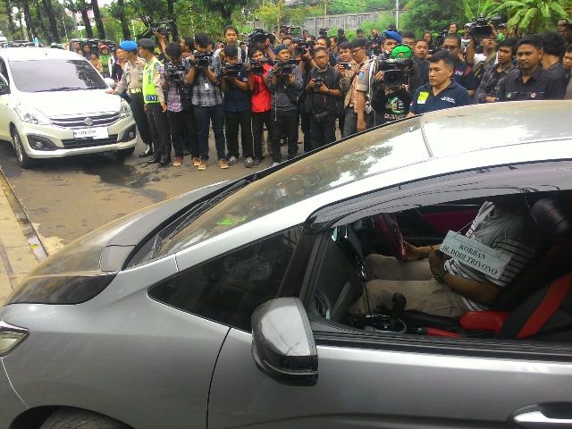 Dodi tak Sadar Dibukakan Gerbang oleh Ramlan