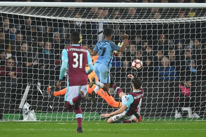 City Langsung Sengat West Ham di Babak Pertama