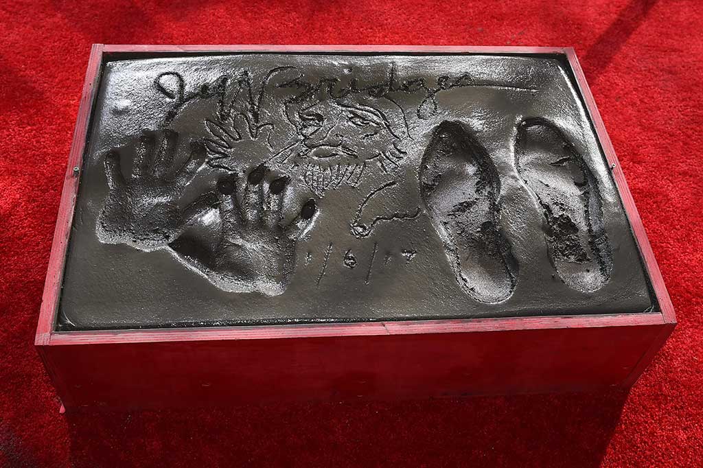 Cetakan Tangan Jeff Bridges Diabadikan di Hollywood