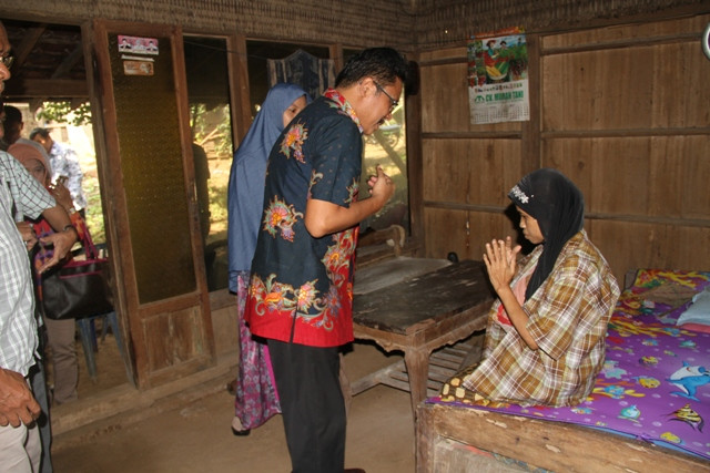 Tiga Tahun Idap Tumor, Akhirnya Kasiatun Bisa Berobat