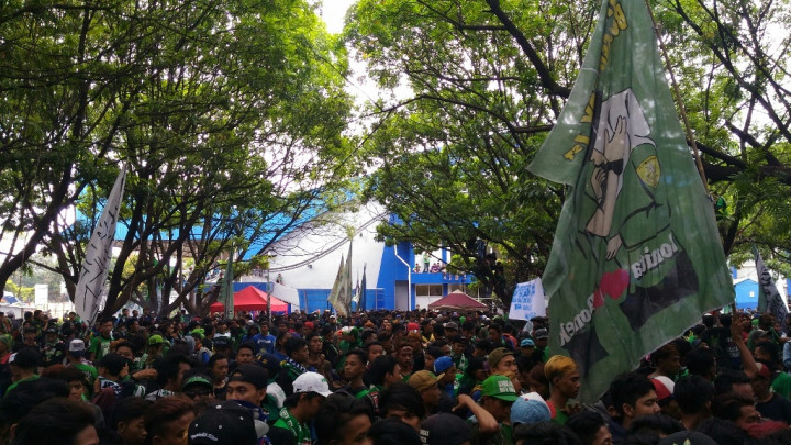 Meski Disambangi Rombongan Bonek, Bandung Tetap Aman