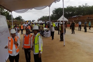 Presiden Jokowi Targetkan Tol Batang-Semarang Bisa Dilintasi Lebaran Mendatang