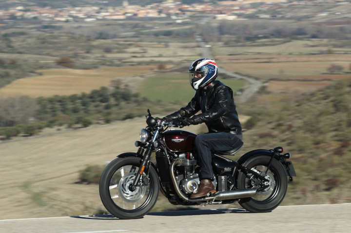 Anomali Nasib Triumph saat Penjualan Pabrikan Lain Lesu