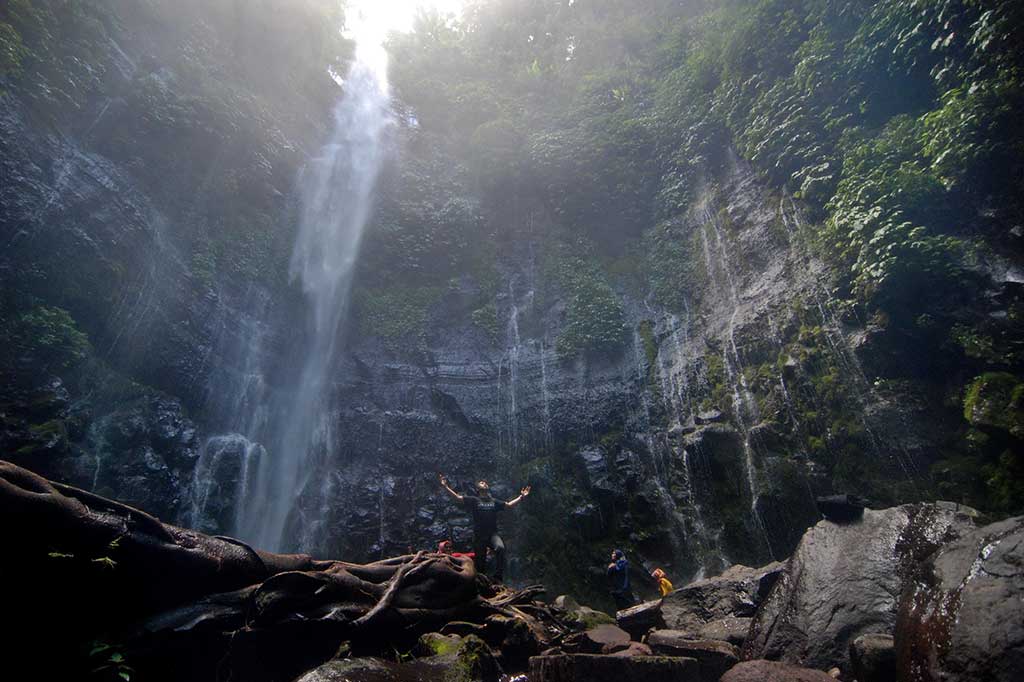 Pesona Wisata Air Terjun Curug Lawe