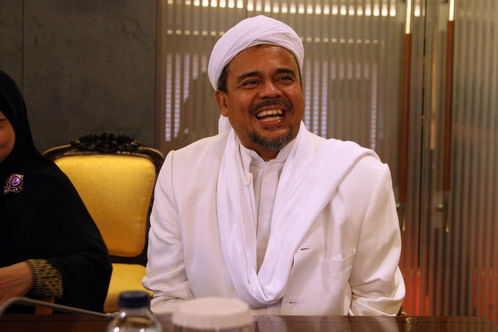 Rizieq Shihab Ungkit Kasus Dedi Mulyadi & Sukmawati