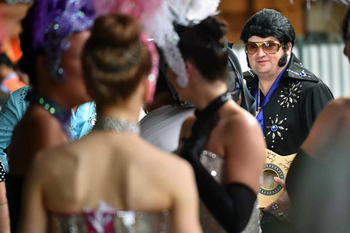 'Elvis Presley' Serbu Parkes Australia