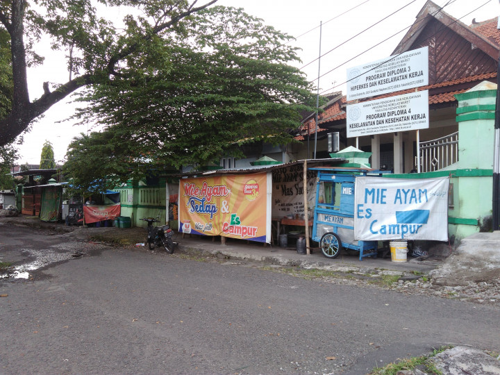 Wali Kota Solo Pertahankan Aturan Jam Operasional PKL