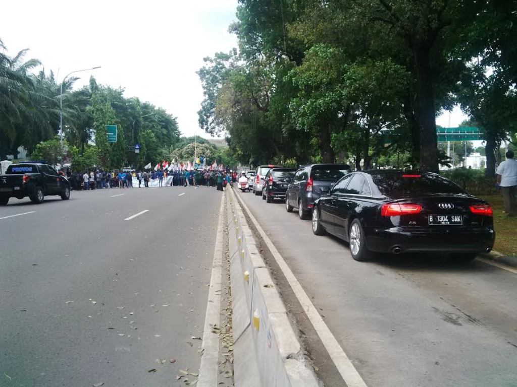 Jalan Medan Merdeka Barat Ditutup--Metrotvnews.com/Deny Irwanto