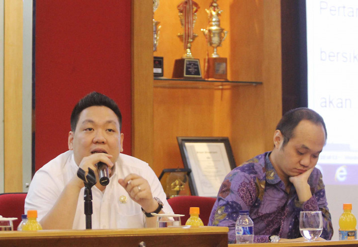 Sekjen MKGR Laporkan Charles PDIP ke MKD