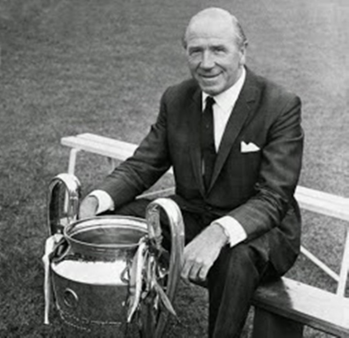 1969: Pelatih Legendaris Manchester United Mengundurkan Diri