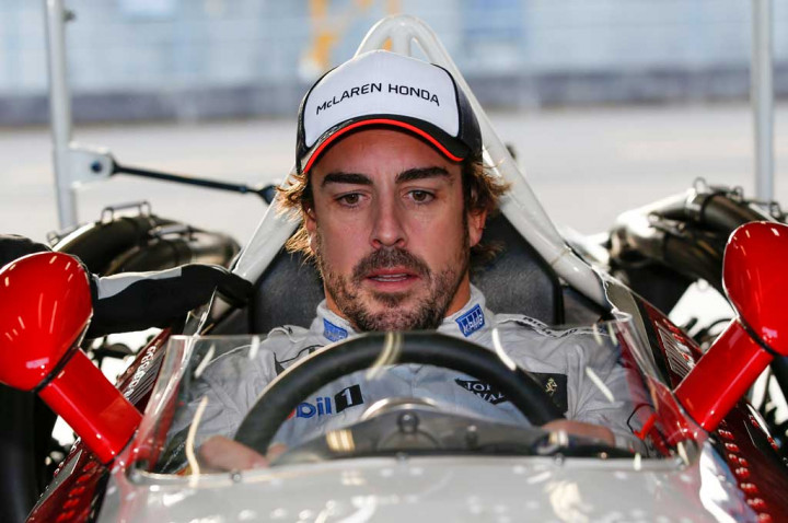 McLaren Siap Perpanjang Kontrak Alonso di Awal Musim 2017