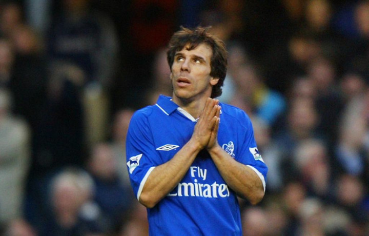 2002: Gol 'Ajaib' Gianfranco Zola