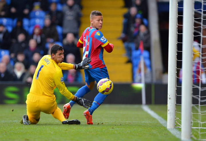 Dwight Gayle Samai Rekor Alan Shearer di Newcastle United