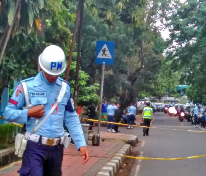 Benda Mencurigakan Gegerkan Warga Halim Perdanakusuma