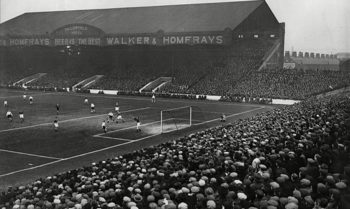 1948: Manchester United Menjamu Arsenal di Kandang City