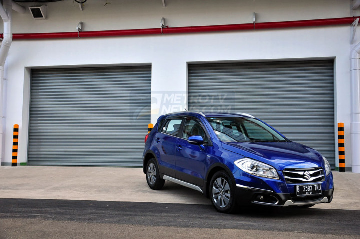 Suzuki SX4 S-Cross, SUV Compact Berlimpah Fitur