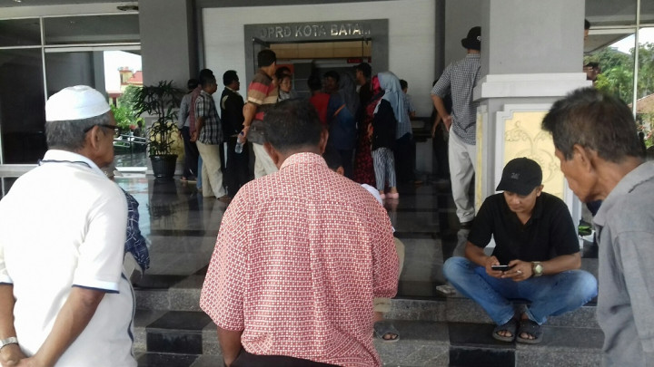 Akan Dibangun Gardu Listrik, Warga Merasa Digusur Paksa