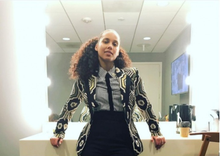 Alicia Keys: Kulit Polosku, Kecantikan yang Sesungguhnya