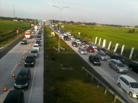 Kondisi antrean di Tol Cipali. (Metrotvnews.com/Ahmad Rofahan).