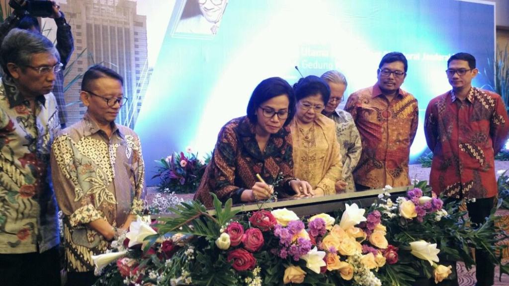 Suasana saat Menteri Keuangan Sri Mulyani Indrawati dan pejabat di Kemenkeu dan Ditjen Pajak Kemenkeu meresmikan Gedung Mar'ie Muhammad (Foto: MTVN/Annisa Ayu Artanti)