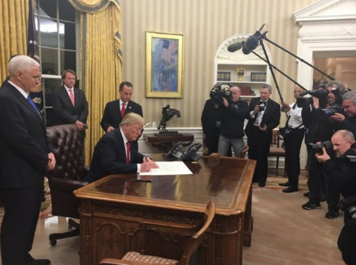 Senat Loloskan Nama Anggota Kabinet yang Diajukan Donald Trump