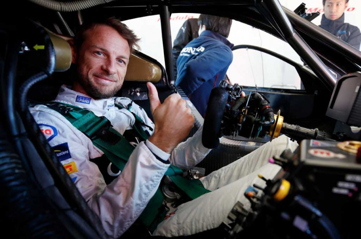 Button Uji Skill di Ajang Rallycross