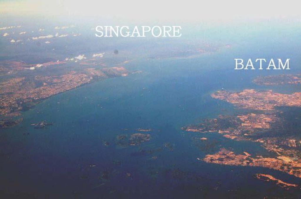 Foto dari udara Batam dan Singapura, dok: istimewa