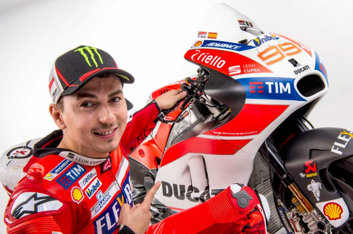 Lorenzo <i>Ogah</i> Dibandingkan dengan Rossi saat di Ducati