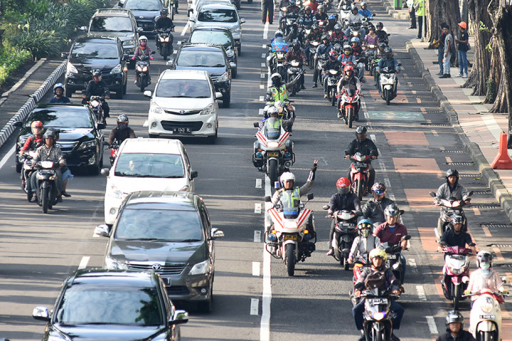 Urai Kemacetan, Polrestabes Surabaya Kembali Berlakukan Kanalisasi