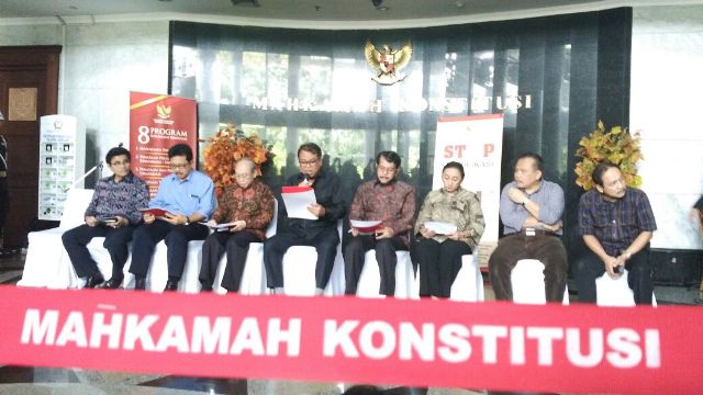 Jajaran hakim MK. Foto: MTVN/Al Abrar