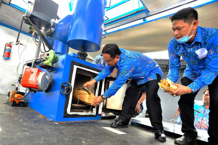 BNNP Sulsel Musnahkan Narkoba Pakai Mobil Insinerator