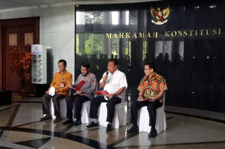 Dewan Etik MK Resmi Membebastugaskan Patrialis Akbar