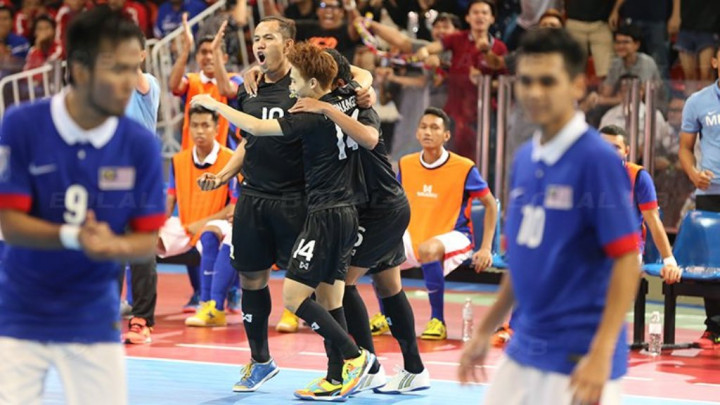 <i>Comeback</i> Hebat, Timnas Futsal Thailand Gebuk Malaysia dan Maju ke Final