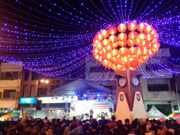 Merayakan Tahun Ayam Api di Kota Solo