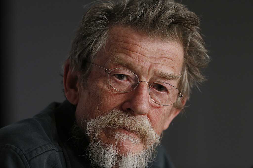 Aktor Senior John Hurt Meninggal Dunia