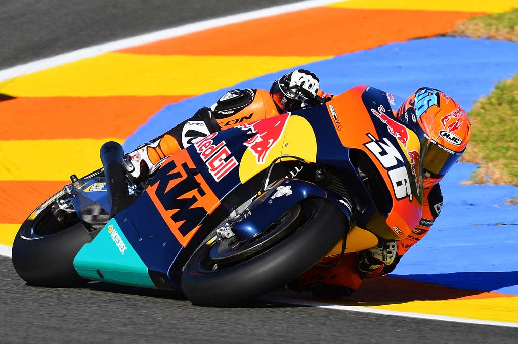 Mika Kallio paksakan tampil di sesi tes privat KTM di Sepang. Michelin