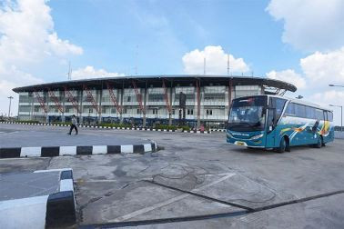 PO Diminta Pindah ke Terminal Pulo Gebang dalam Seminggu