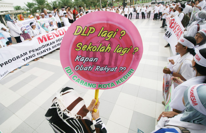 Bukan Masalah Pendidikan Dokter