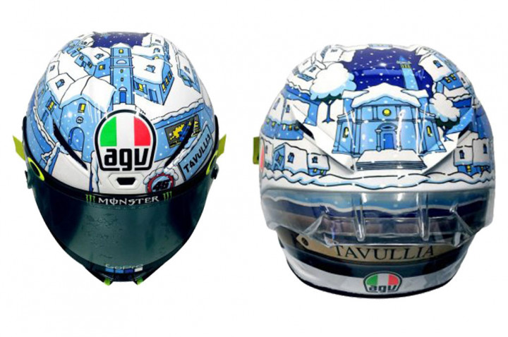 Valentino Rossi Kenakan Helm AGV Pista GP R Bermotif Salju